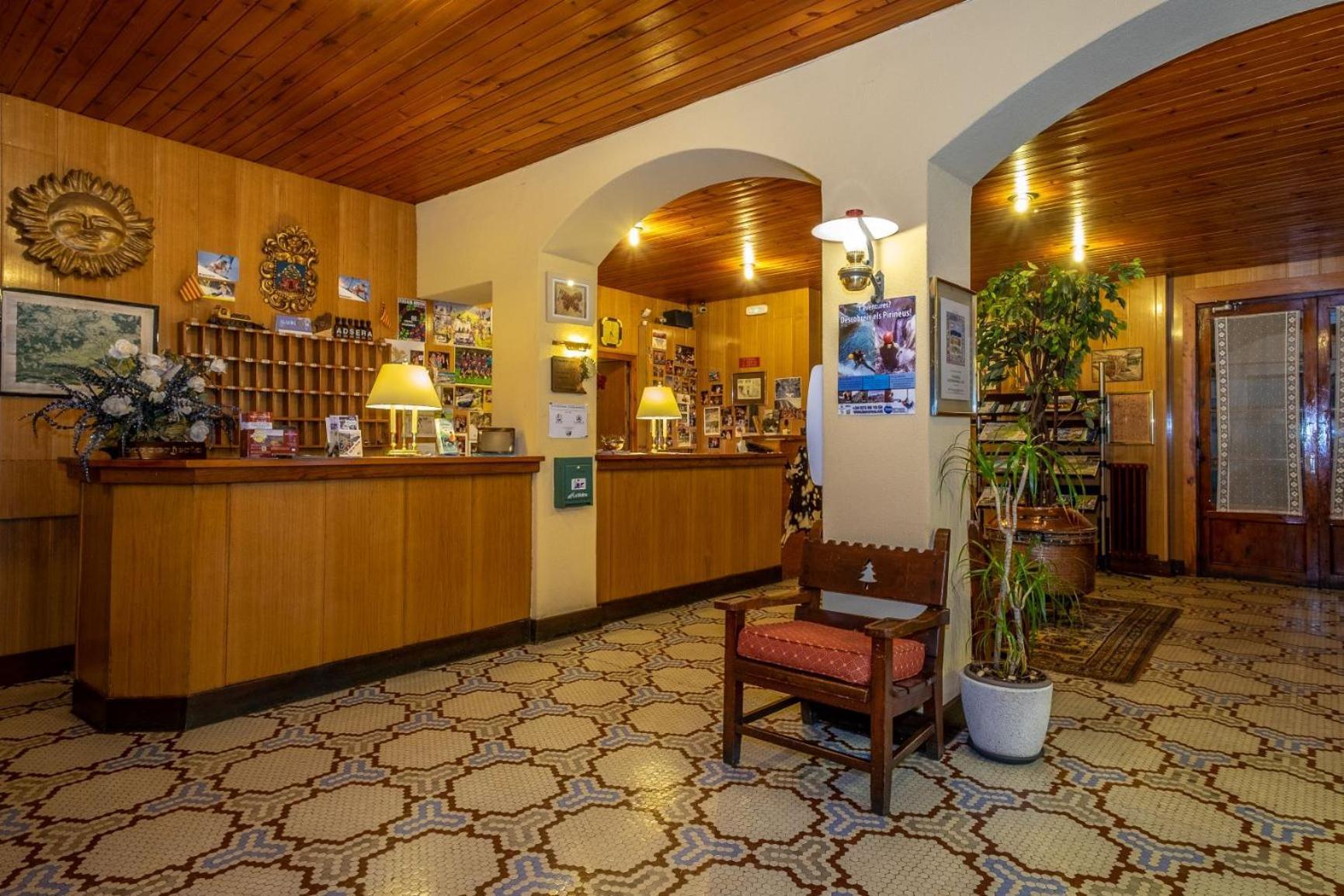 Hotel Adsera Λα Μολίνα Εξωτερικό φωτογραφία